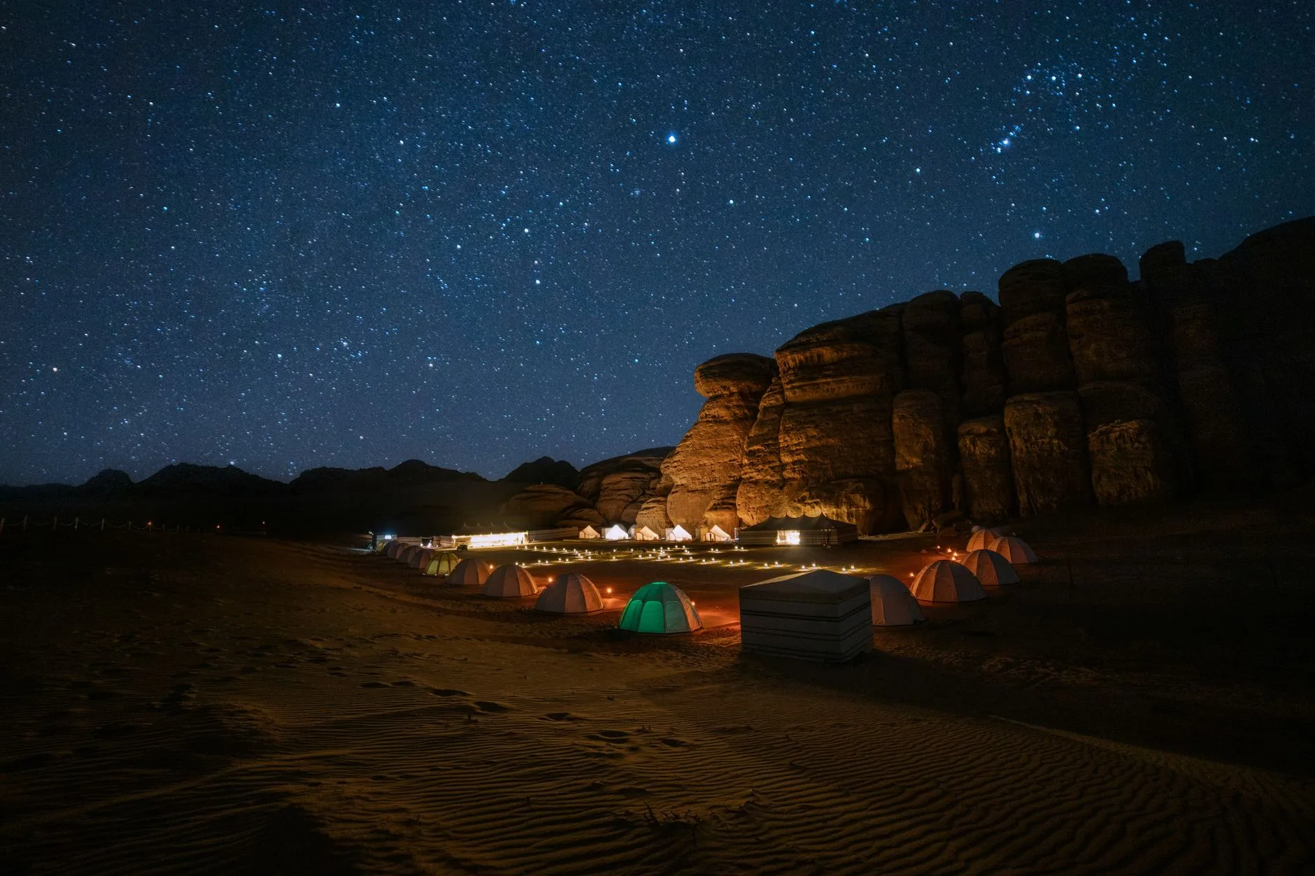 ️ Les camps dans le désert : où dormir aux Wahiba Sands